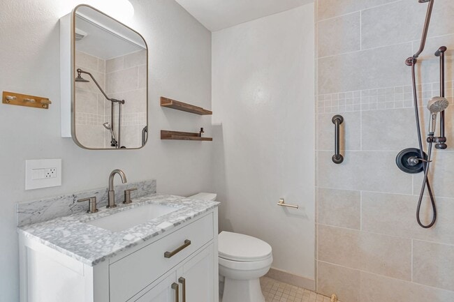 Building Photo - Remodeled Home in near Downtown Mountain View