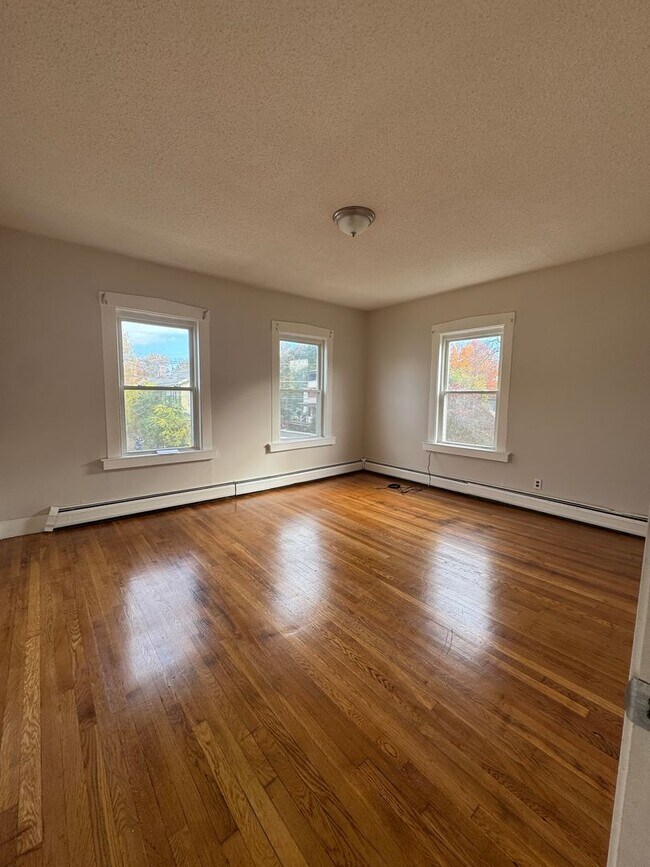 Building Photo - 36 Orange St