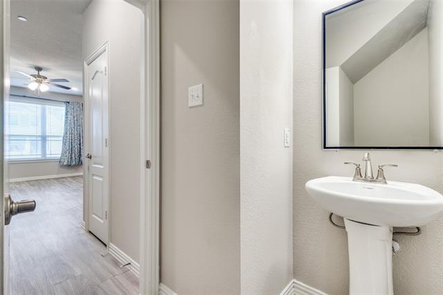 Building Photo - 3508 Cricket Dr