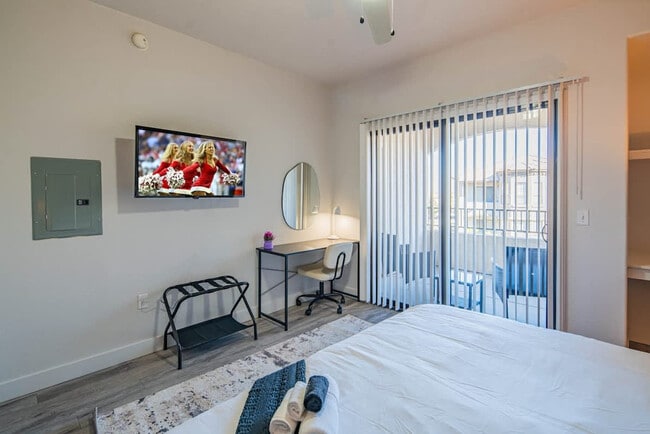 Building Photo - 7455 N 95th Ave