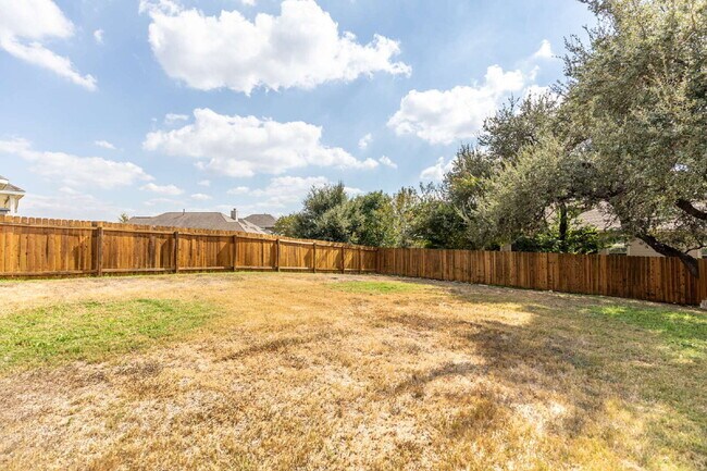 Building Photo - 142 Destiny Dr