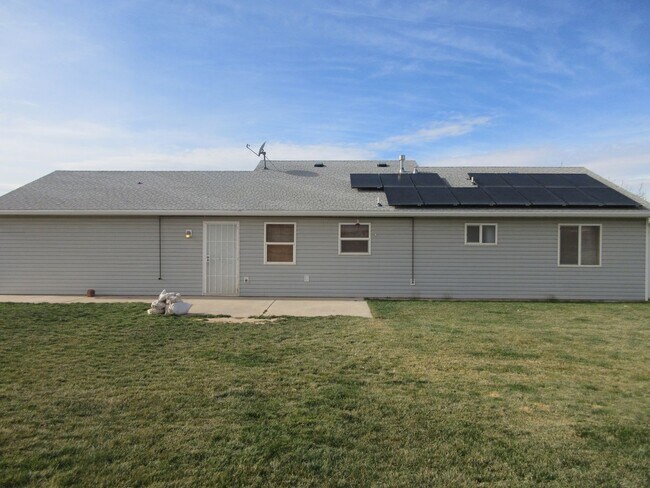 Building Photo - Move-In Bonus!!! 3 bedroom - 2 bath - located in Enoch