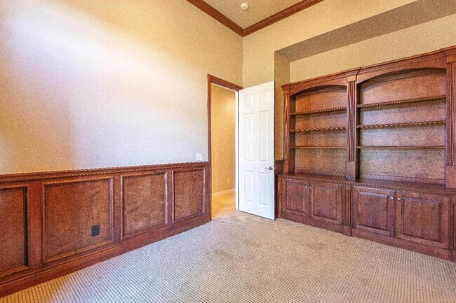 Building Photo - 16912 Rugosa Rose Dr