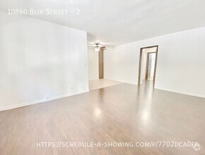 Building Photo - 10860 Blix St