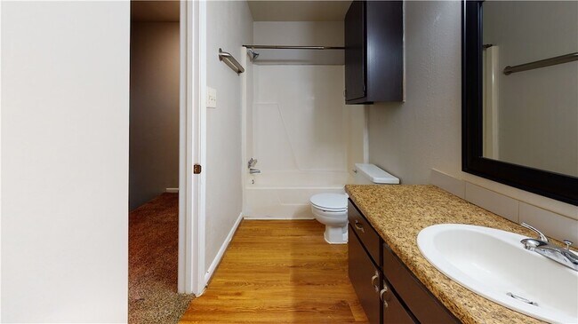 Building Photo - 2807 Longmire Dr