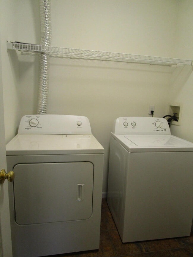 Building Photo - 3540 Prescott Dr