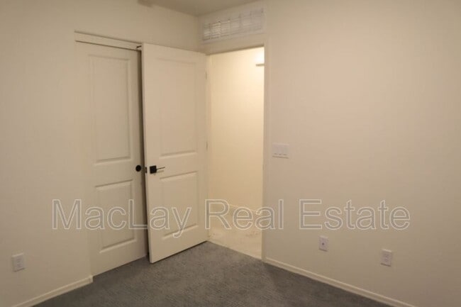 Building Photo - 2783 N Mulberry Pl