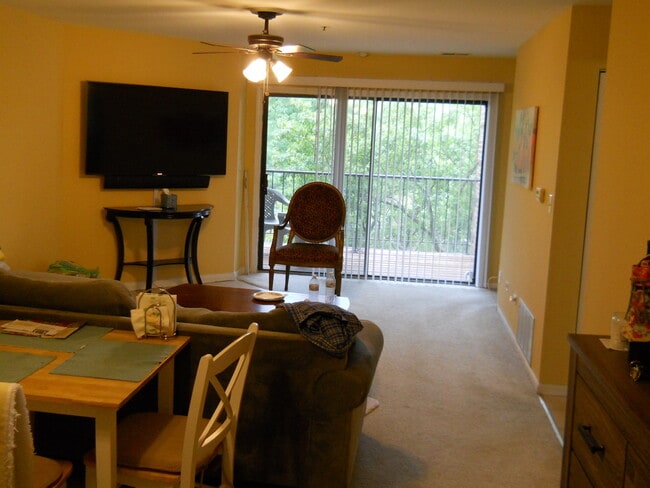 Building Photo - 631 Hapsfield Ln