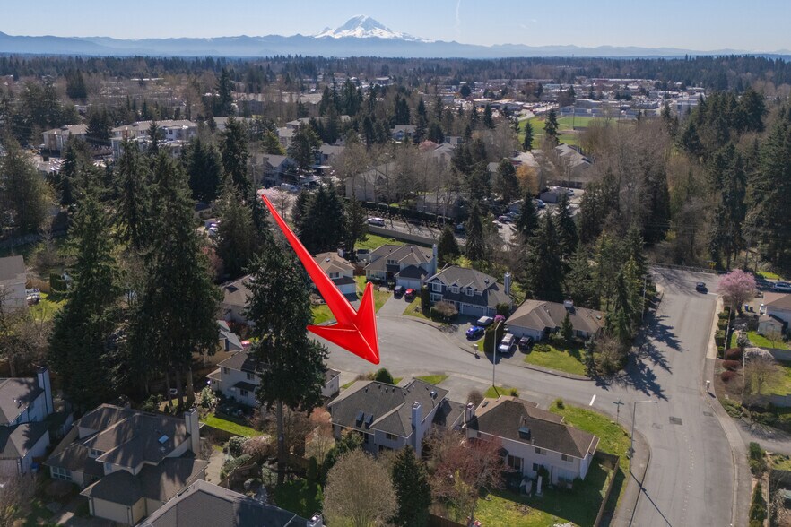 Building Photo - 10012 SE 247th Pl