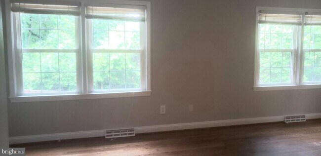 Building Photo - 9109 Barrick St