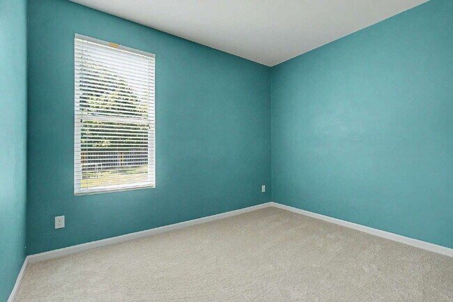 Building Photo - 5-Bedroom Home w/ Fenced-in BackYard in Knightdale