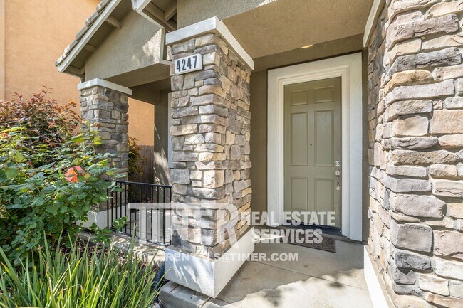 Building Photo - Beautiful North Natomas Home