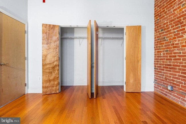 Building Photo - 1100 S Broad St