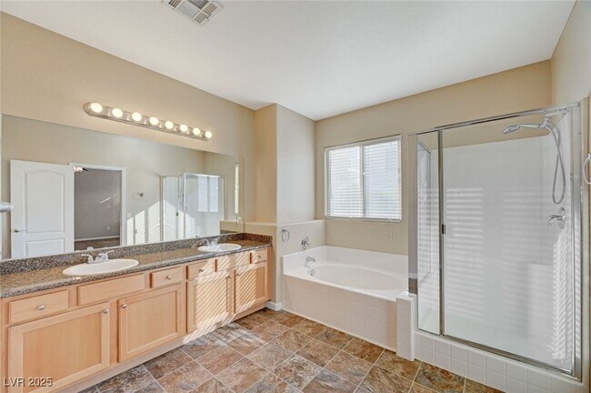 Building Photo - 183 Rolling Fields Ct