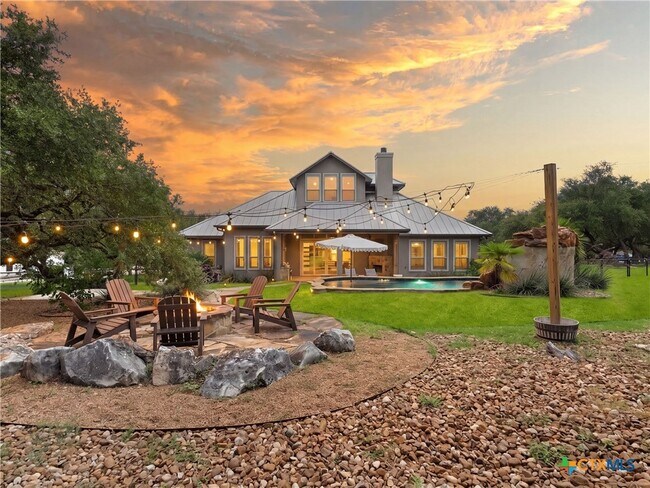 Building Photo - 654 Copper Trce