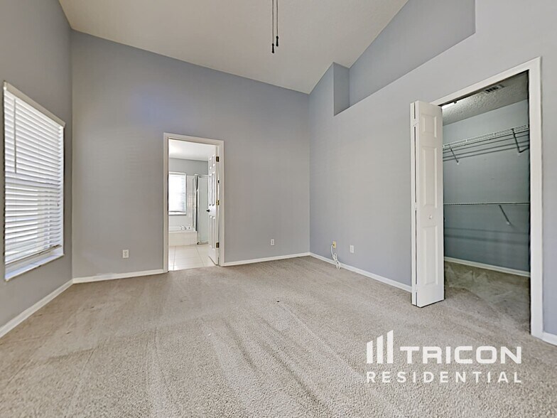 Building Photo - 15519 Granby Pl