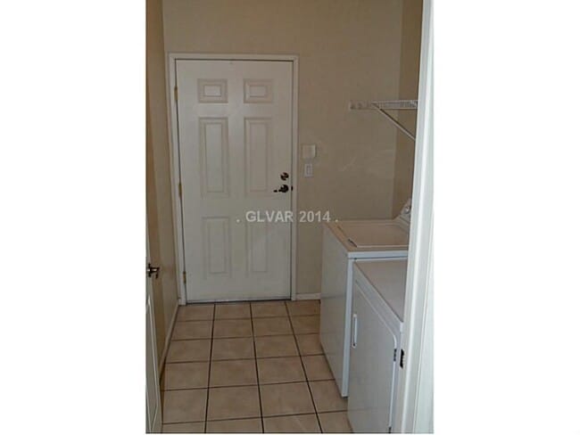 Building Photo - Jasmine Ranch Gated Two Bed Condo!!