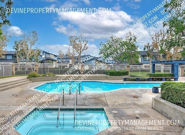 Building Photo - 902 California Privado