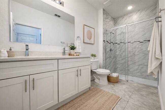 Building Photo - 16054 SW 55th Avenue Rd