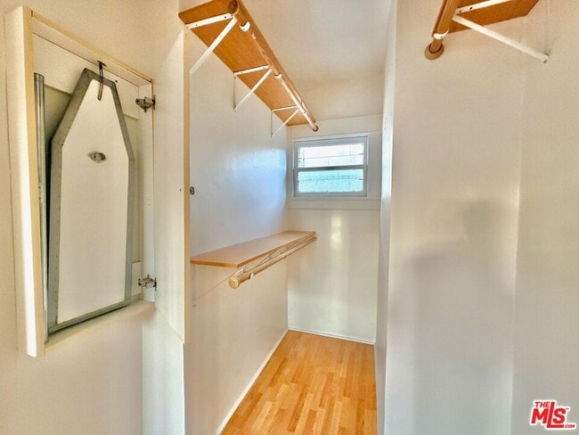 Building Photo - 1922 Preston Ave