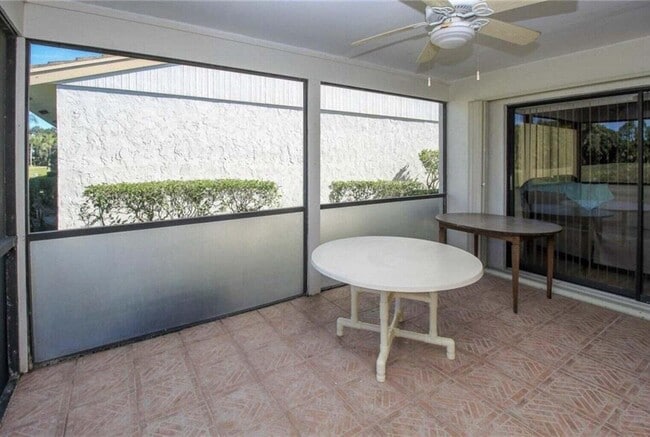Building Photo - 2525 SW Egret Pond Cir