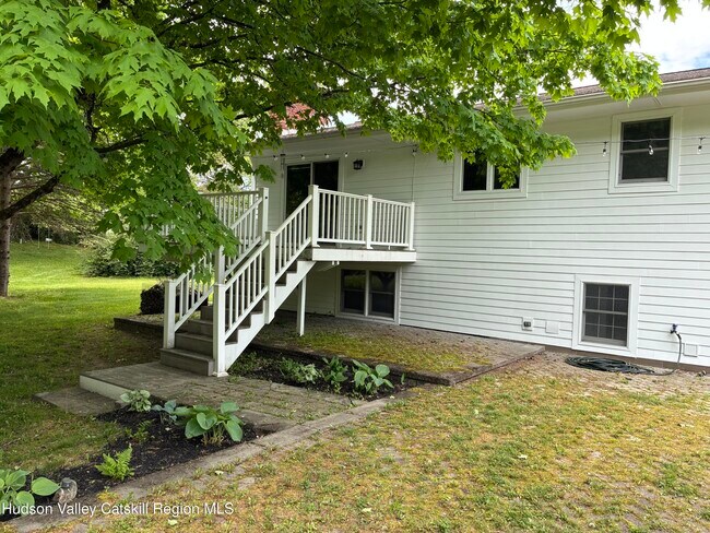 Building Photo - 50 Pleasant View Dr