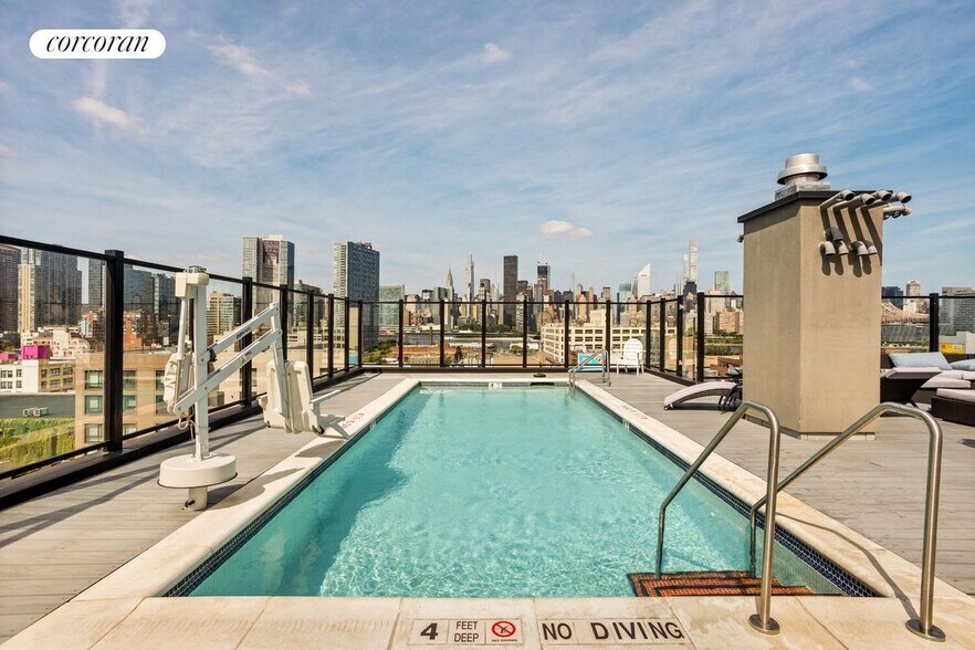 Building Photo - 11-12 44th Drive 6G