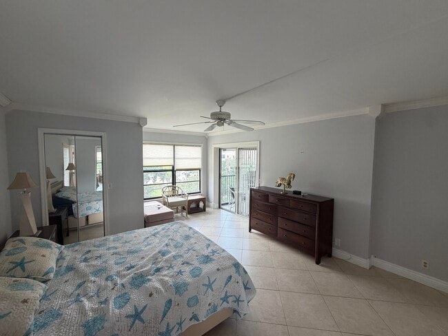 Building Photo - 14475 Strathmore Ln