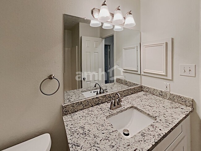 Building Photo - 13307 Montaigne Dr