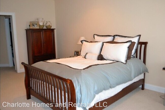Building Photo - 3 br, 2.5 bath House - 8308 Indigo Row