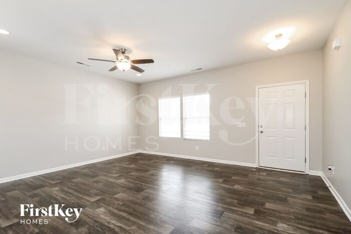 Building Photo - 4121 Medina Ct
