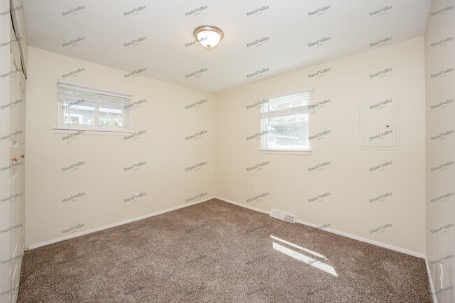 Building Photo - 1808 Drenik Dr