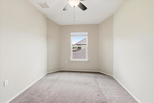 Building Photo - 5600 Bonneville Bend