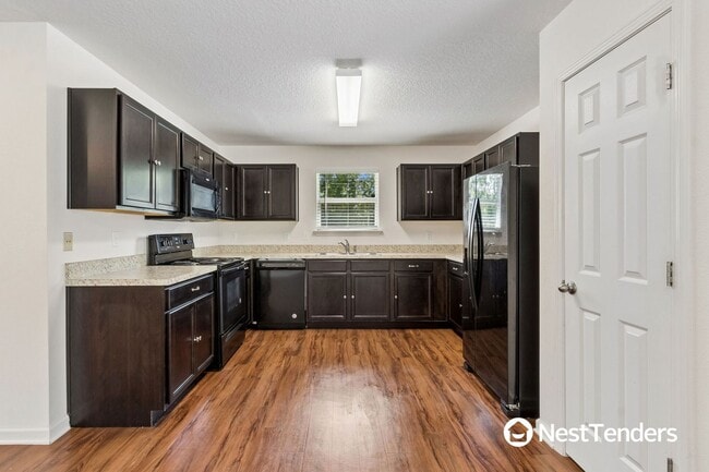 Building Photo - 77829 Lumber Creek Blvd