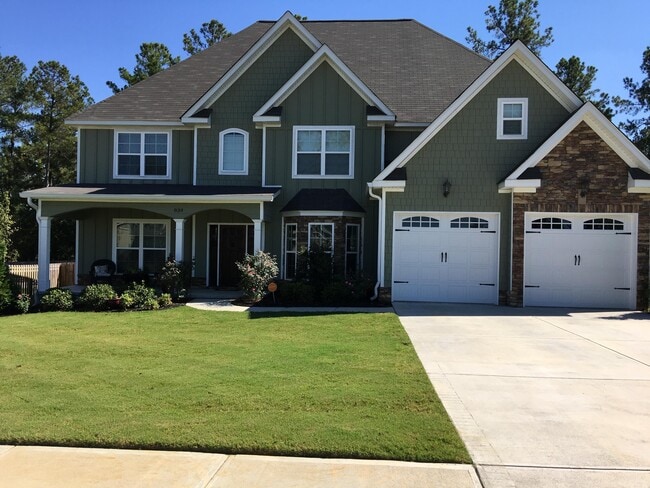 Primary Photo - 839 Leyland Ln
