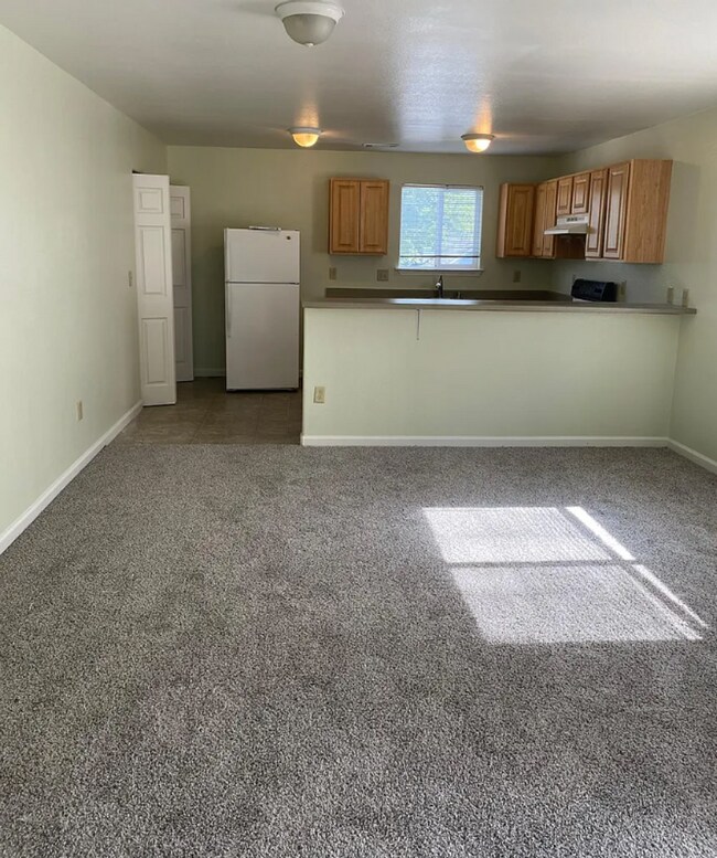 Building Photo - 965 Prater Way