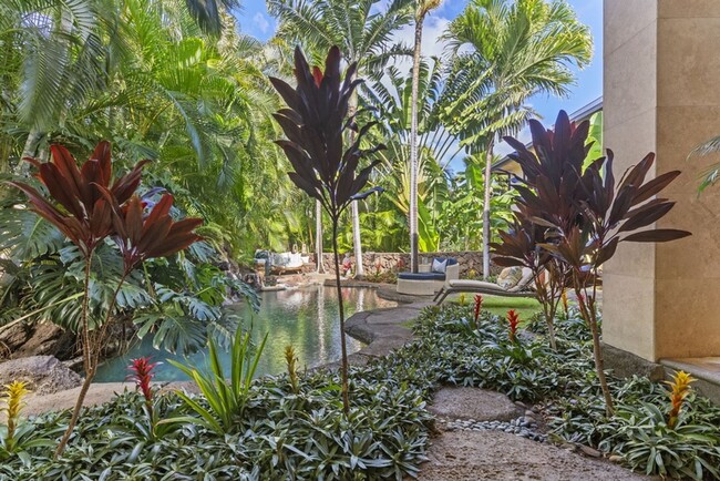 Building Photo - Pili Pono: Exclusive 5BR Estate w/ Pool, S...