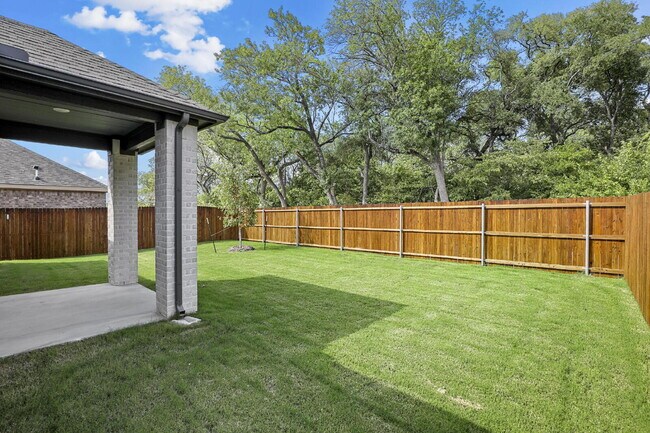 Building Photo - 1111 Birchwood Ln