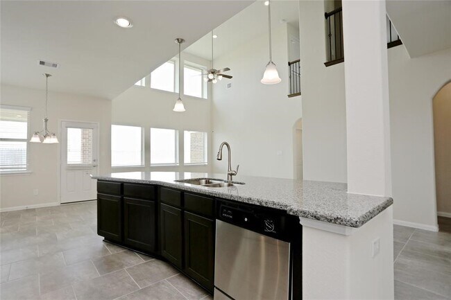Building Photo - 2218 Golden Bay Ln