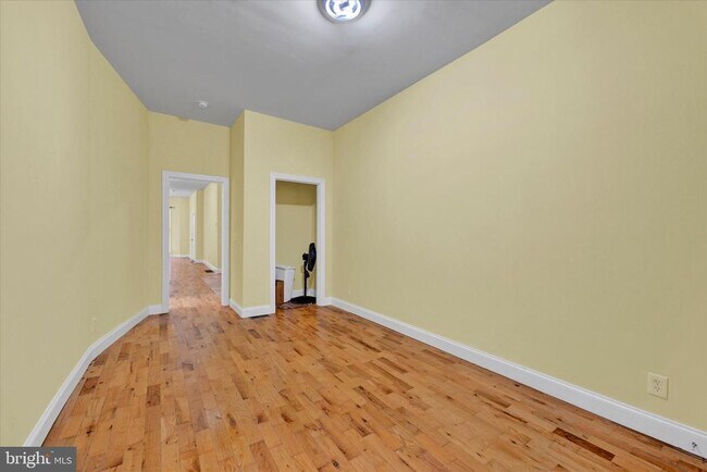 Building Photo - 221 E Lafayette Ave