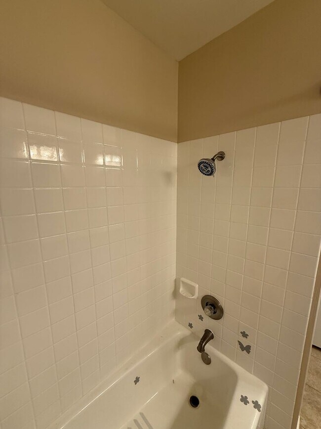 Building Photo - Updated Home in Leisure Village on the Per...