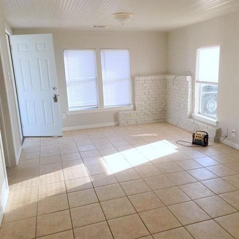 Building Photo - 200 E Crockett St