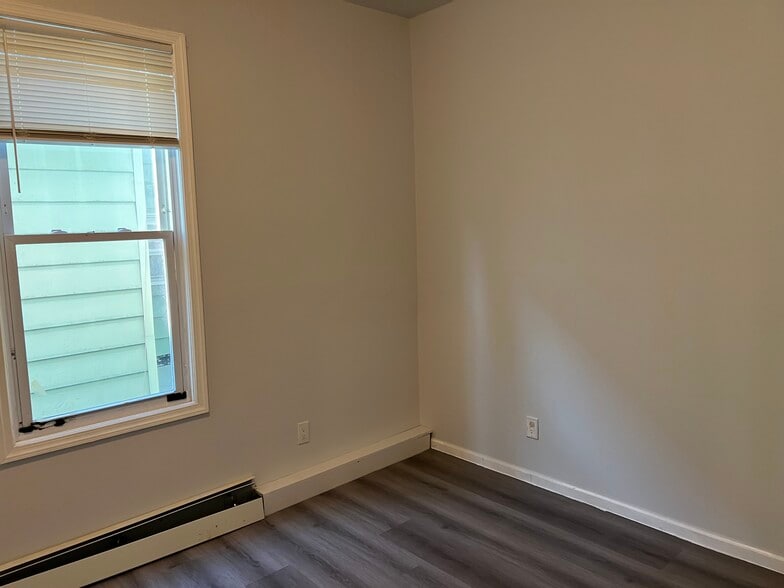 Building Photo - 109 Frank E Rodgers Blvd N