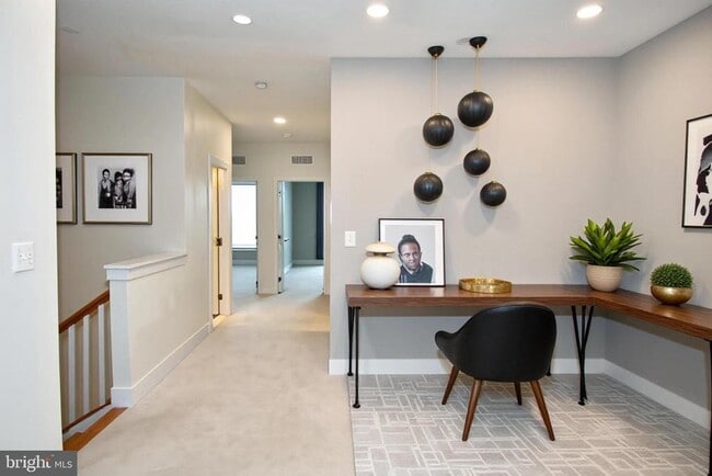 Building Photo - 2305 Main Line Blvd