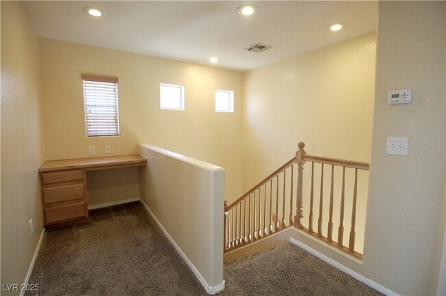 Building Photo - 925 Blushing Rose Pl
