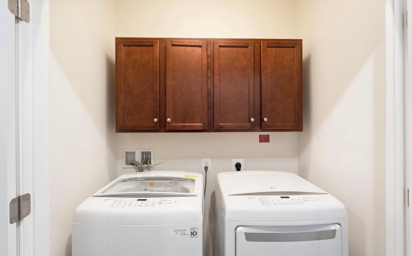 Building Photo - 24678 Cable Mill Ter