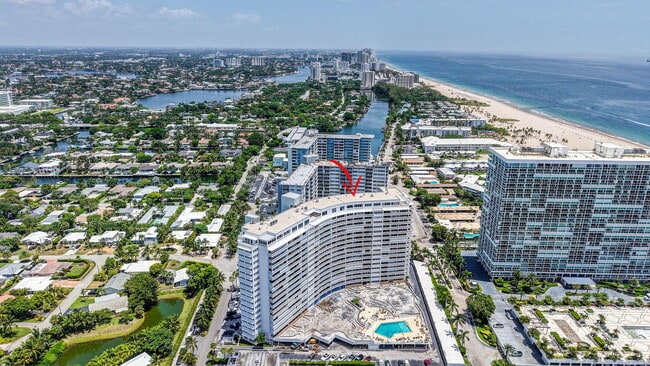 Building Photo - 2000 S Ocean Dr
