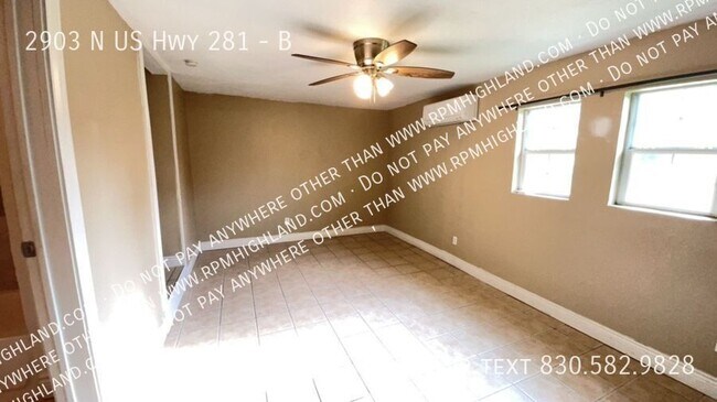 Building Photo - 2903 N U.S. Hwy 281