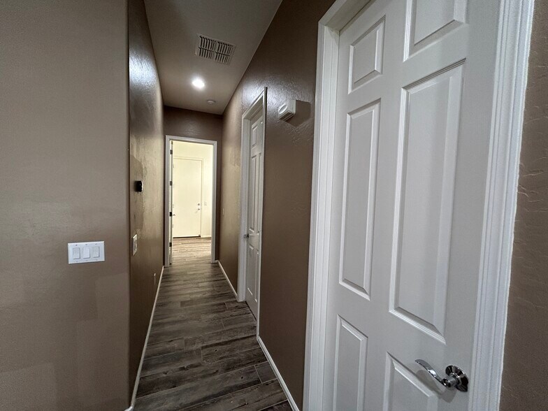 Building Photo - 6234 S Twilight Ct