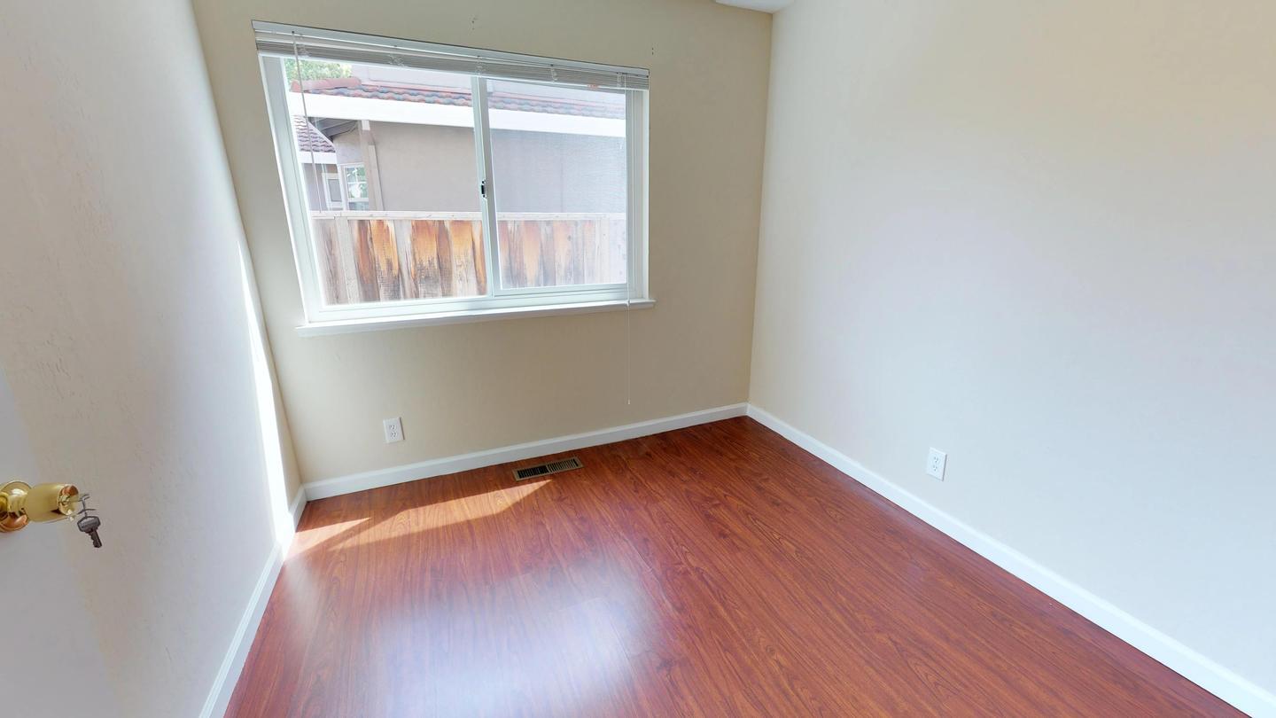 Building Photo - 430 Palo Verde Dr